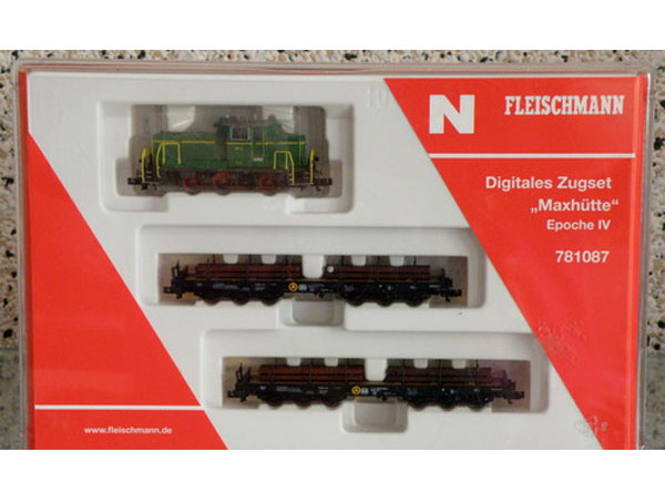 画像2: 鉄道模型 フライシュマン Fleischmann 781087 DCC ディーゼル機関車 + フラット貨車2両セット Nゲージ