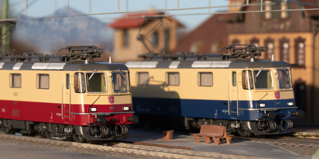 画像2: 鉄道模型 メルクリン Marklin 37300 Class Re 421 Double Electric Locomotive Set 電気機関車セット HOゲージ