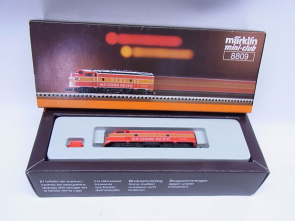 画像1: 鉄道模型 メルクリン Marklin 8809 ミニクラブ mini-club  F7 Southern Pacific ディーゼル機関車 Zゲージ