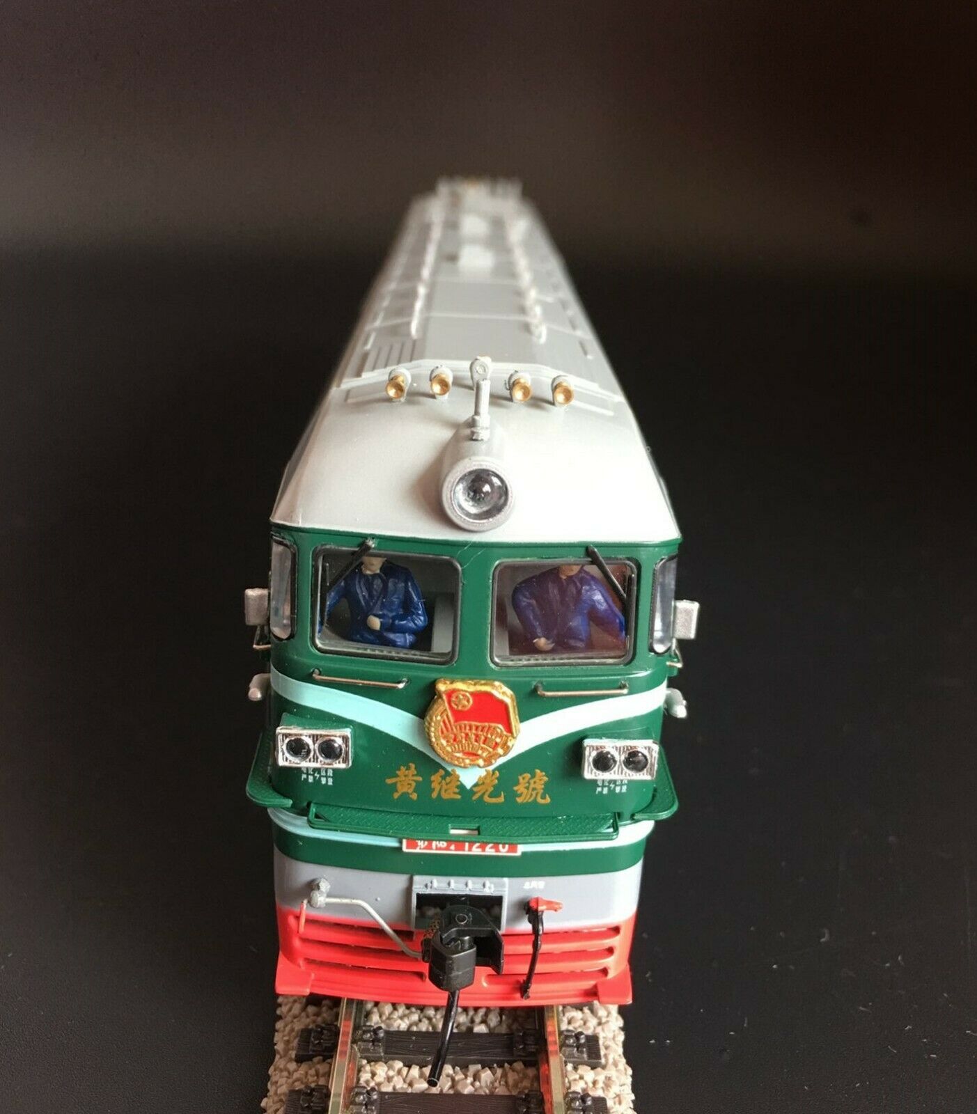 画像2: 鉄道模型 バックマン Bachmann 1220 中国 東風DF4B 緑足回緑塗装 ディーゼル機関車 HOゲージ